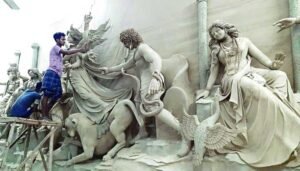 দুর্গাপূজা: ব্যস্ত সময় পার করছেন প্রতিমা তৈরির কারিগররা 3 দুর্গাপূজা: ব্যস্ত সময় পার করছেন প্রতিমা তৈরির কারিগররা